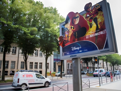 How to create a catchy advertising poster?